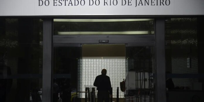 MPRJ denuncia desvio em contratos de alimentação para hospitais