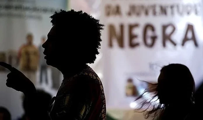 População negra no Brasil soma cerca de 112,7 milhões de pessoas, aproximadamente 56% do total