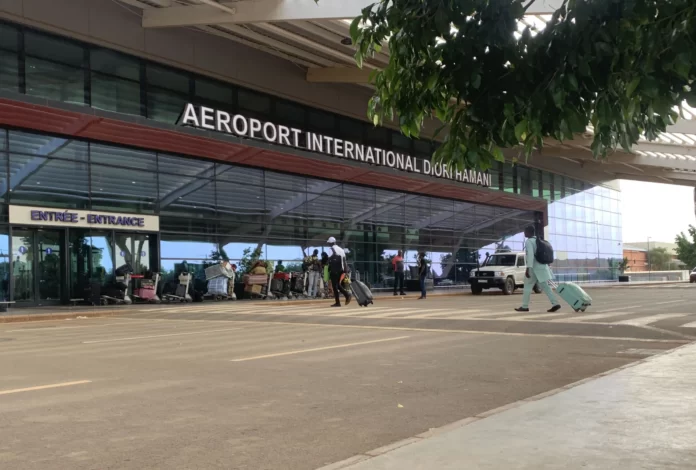 Aeroporto Internacional Diori Hamani, em Niamey, no Níger