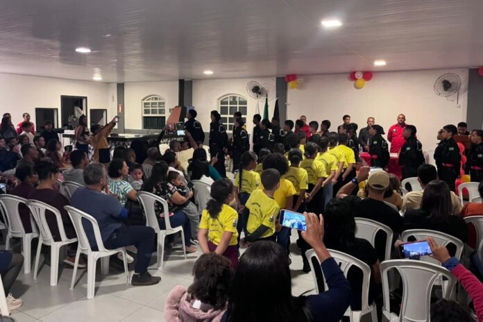 Projeto Bombeiro Civil Juvenil forma 27 jovens após 14 meses de atividades
