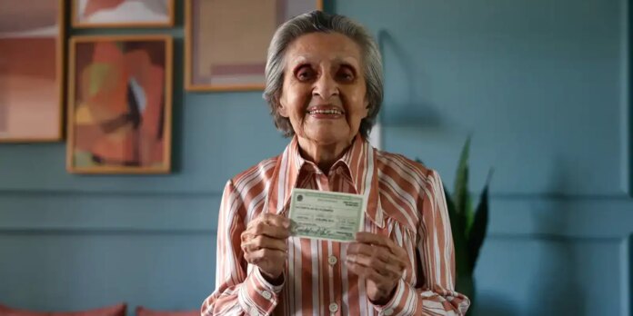 Abstenção de eleitores com mais de 70 anos cai 10 pontos percentuais