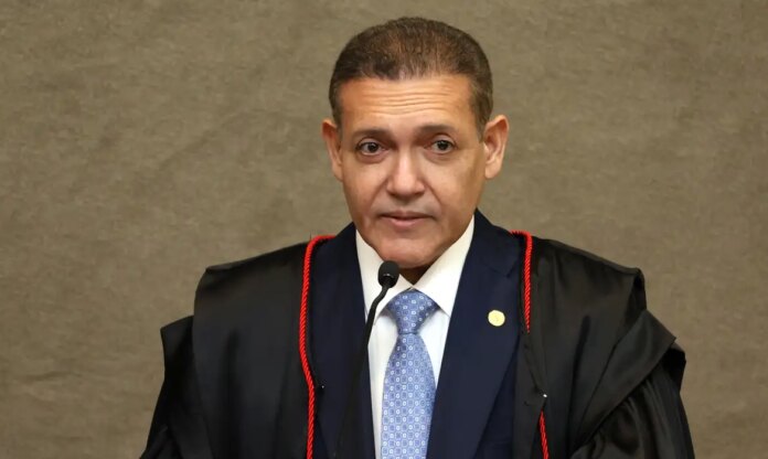 Em Brasília, atos por Lula e Flávio ficam a 2 km de distância
