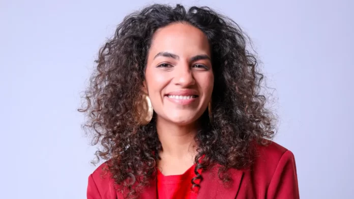 Quem é Rosa Amorim, primeira mulher do MST eleita deputada federal